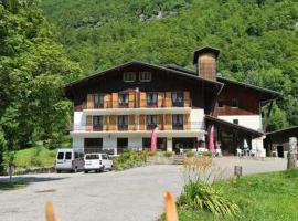 Hotel et centre de vacances Le Choucas, hotell i Sixt