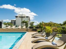 Pacific Hotel Cairns: Cairns şehrinde bir otel