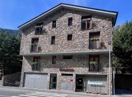 Apartaments Turistics El Buner, hotel v mestu Ordino