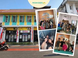 Wonderloft Hostel Kota Tua, hotel en Yakarta