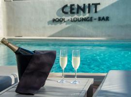 Hotel Cenit & Apts. Sol y Viento – hotel w mieście Ibiza