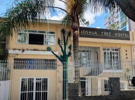 Joshua Tree Hostel - Curitiba、クリチバのホテル