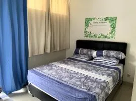 Awana Dream Whole Villa, 4bedroom 10pax , 5min to Alun Alun, Kraton, Malioboro bdc