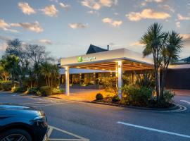 Holiday Inn Reading South M4 Jct 11, an IHG Hotel, хотел в Рединг