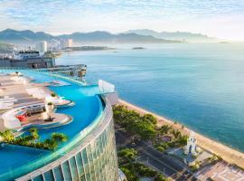 GOLDEN PANORAMA LUXURY STUDIO, hotel v Nha Trang