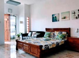 Jean Apartment and guest rooms: Panglao şehrinde bir daire