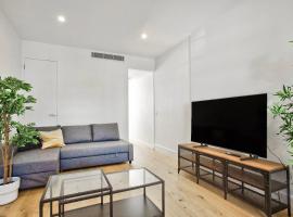 3 Bedrooms - Darling Harbour - Junction St 2 E-Bikes Included, hotel v destinácii Sydney