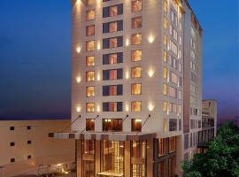 Doubletree By Hilton Varanasi, khách sạn ở Varanasi