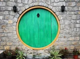 Hobbit House Bir