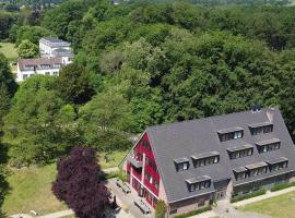 Fletcher Hotel Landgoed Huis te Eerbeek، فندق في آربيك