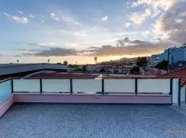 Charming 3-Bed House in Funchal