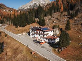 La Baita, hotel u gradu Livinallongo del Col di Lana