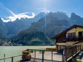 Chalet Al Lago, chalet de montaña en Alleghe