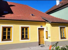 Altstadthaus Marille mit Innenhofterrasse บ้านพักในเมลค์