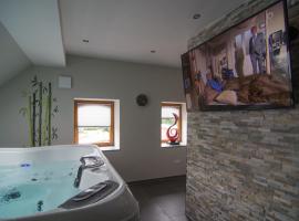 Viesnīca Ferienhaus Wellness-Oase in Lingen-Ems, Wellness zubuchbar pilsētā Lingene