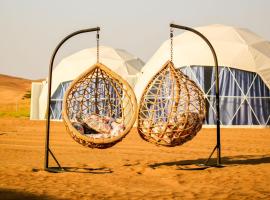 Golden Desert Camp Al Wasil、Al Wāşilのホテル