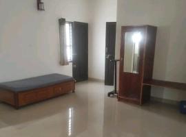 Krishna Serviced Apartment, hotel in Kalasa