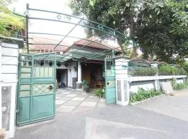 OYO Life 93247 Pondok Pariwisata