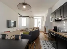 Les Suites R Bonaparte - Appartements de standing au cœur de la vieille ville piétonne