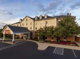 Hampton Inn & Suites State College at Williamsburg Square