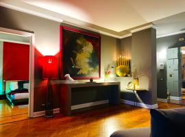 Central Romantic luxury penthouse, hotel i Firenze