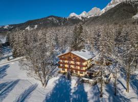 Hotel Rösslhof, ξενοδοχείο σε Ramsau am Dachstein