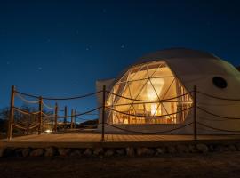 Pura Eco Retreat, Jebel Hafit Desert Park، فندق في العين