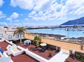 Evita Beach Suites Exclusivas, hotel u gradu Kaleta de Sebo