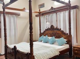 Amayaa Courtyard Homestay, hotel a Hassan