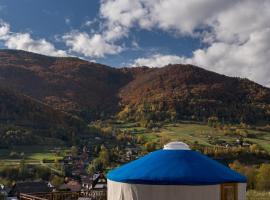 GÓRSKI GLAMPING - Całoroczne jurty z widokiem, area glamping di Tylmanowa