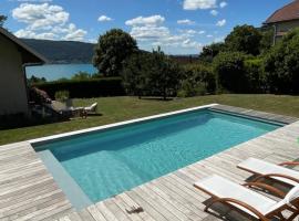 Maison avec Piscine LAC d'ANNECY - proximité Plage VEYRIER DU LAC, hotel v mestu Veyrier-du-Lac