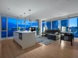 Luxury Apartment in Calgary Incl Wine, Parking, Netflix and More!