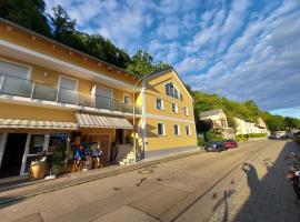 Ferienwohnung und Zimmer zum Donaublick, hostal o pensió a Kelheim