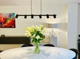 Urbanstay Suites Grand Place Luxury Apartment