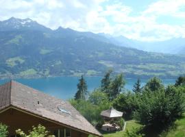 Apartments Seeblick mit Anbindung an ein 4-Sterne-Hotel, hotel a Beatenberg