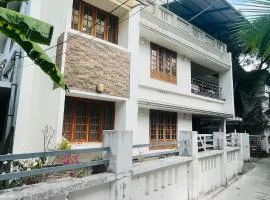 Joby homestay Kadamakudy