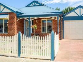 Foxy's Cottage, hotel di Point Cook