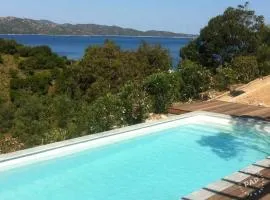 Belle maison avec piscine à 8 mn à pieds de la plage