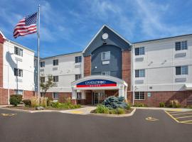 Candlewood Suites Kenosha, an IHG Hotel、プレザント・プレイリーのホテル