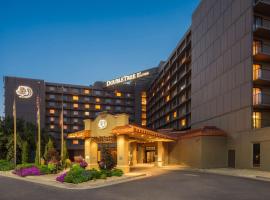 DoubleTree by Hilton Hotel Denver, отель в Денвере