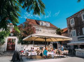 Guesthouse Mimbelli, Hotel in Orebić