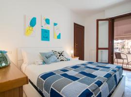 Oristano centro - con parcheggio privato gratuito, hotell i Oristano