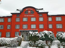 Active & Wellness Hotel Subterra, hôtel à Ostrov