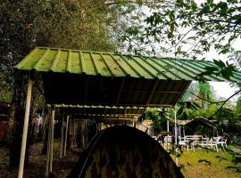 Dandeli Wild Jungle Resort, hotel in Dandeli