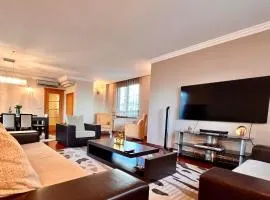 Amazing Luxury 4 BR Apt 200m2 at Fenerbahçe, Best Location