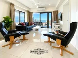 "NEWQUAY" Ideal Location & Views at PenthousePads