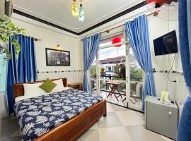 Phuc Bao Center Local Homestay - 3 mins walk to Old Town, hotel u gradu Hoi An