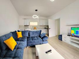 Super Apartment, Hotel am Strand in Tirana