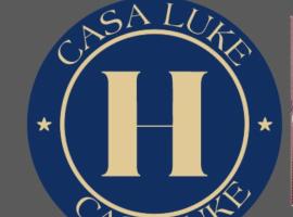 HOTEL CASA LUKE، فندق في نيفا