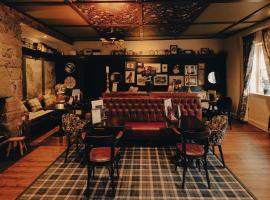 The Bull and Townhouse, Beaumaris- The Inn Collection Group, hotel i Beaumaris